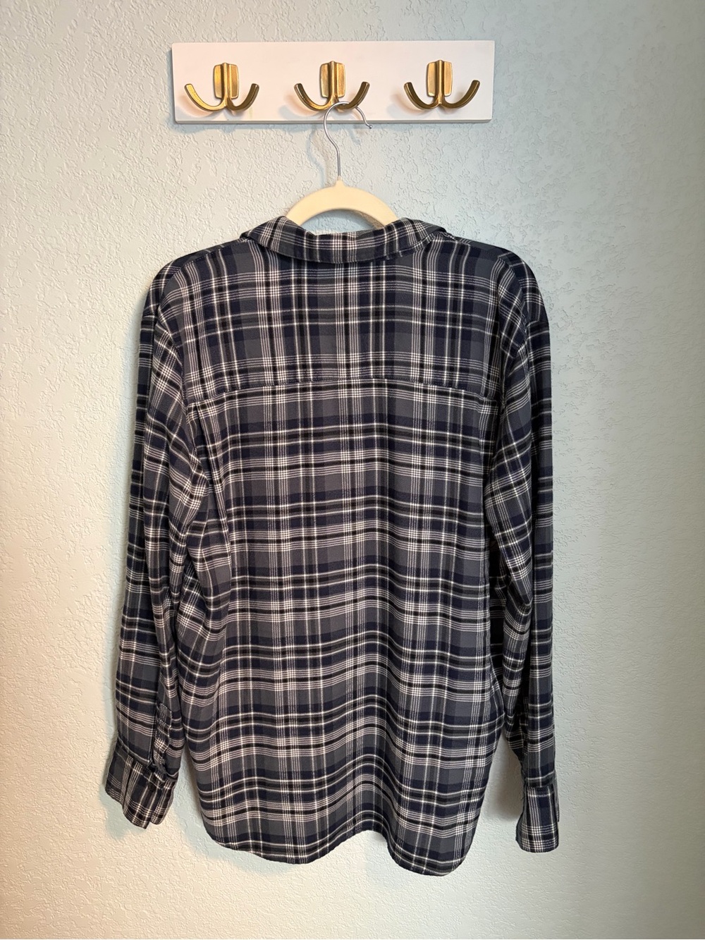 Treasure and Bond Plaid Women Button-Up Shirt - Picture 6 of 6